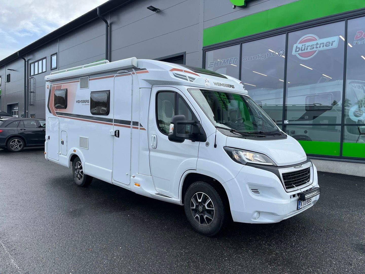 Weinsberg CaraCompact 600 MEG ** JUURI TULLUT, TRUMA-SÄHKÖPATRUUNA, AURINKOPANEELI, INVERTTERI **, kuva 1