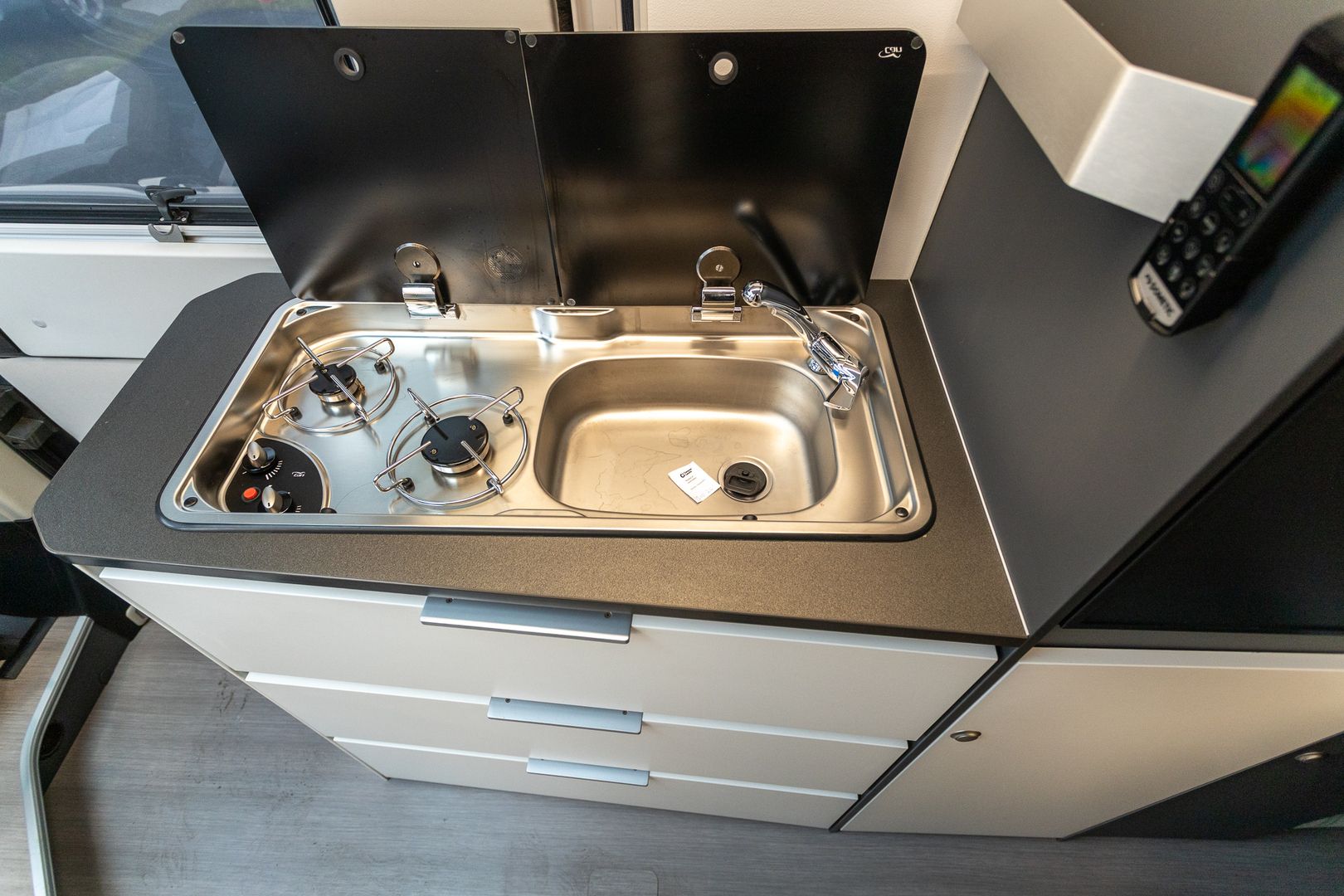 Adria Twin Supreme 600 SPB 2.3 Mjet 160hv ** 9-AUTOMAATTI, TRUMA (KAASU/SÄHKÖ), 2 X ILMASTOINTI **, kuva 14