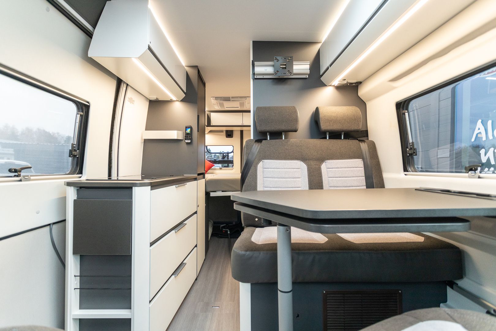 Adria Twin Supreme 600 SPB 2.3 Mjet 160hv ** 9-AUTOMAATTI, TRUMA (KAASU/SÄHKÖ), 2 X ILMASTOINTI **, kuva 8