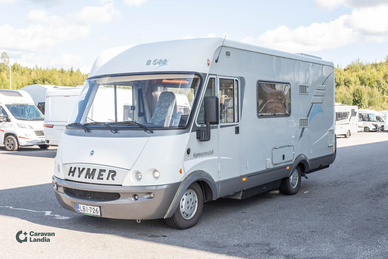 Hymer B 544 2.8 JTD 130hv ** TRUMA, ISO-PÖYTÄRYHMÄ, HUBBET-YLÄVUODE **, kuva 5