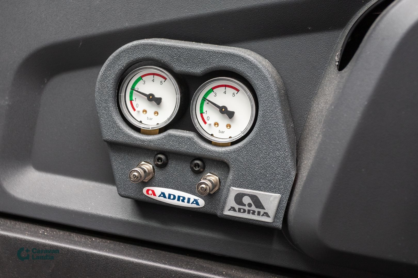 Adria Matrix Supreme 670 SC 2.2 Mjet 160hv ** ALDE, SAAREKEVUODE, SÄHKÖ-HUBBET, 2X ILMASTOINTI **, kuva 22