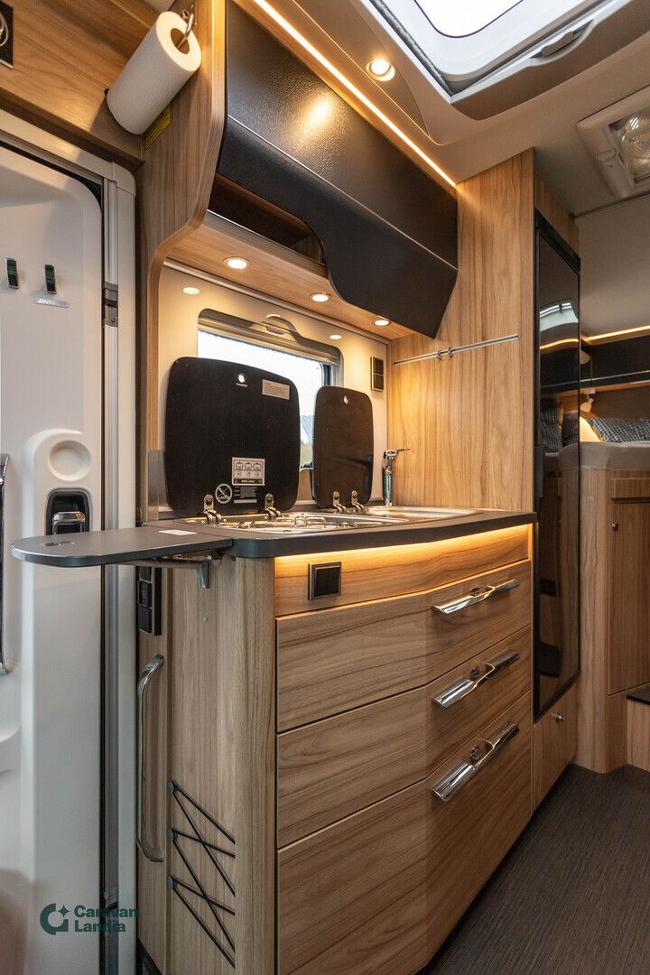 Hymer MLT 570 CrossOver 416 CDI ** TRUMA-SÄHKÖPATRUUNA, ERILLISVUOTEET, NELIVETO, AUTOMAATTI, AURINKOPANEELI **, kuva 12