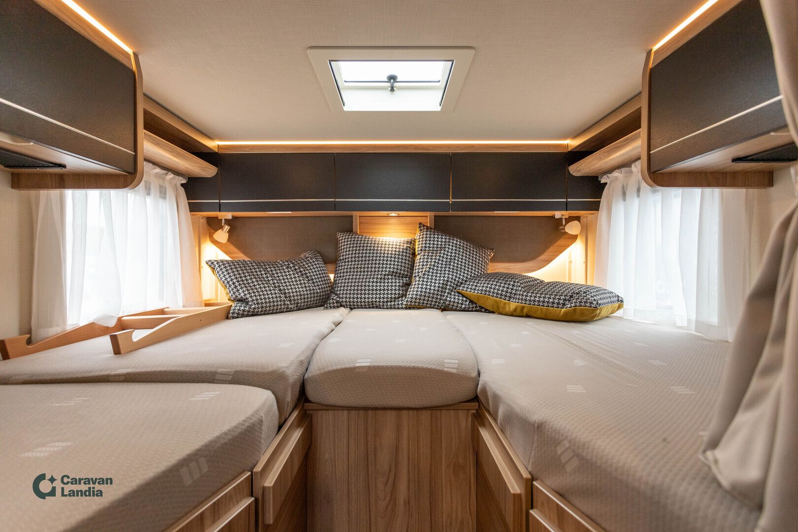 Hymer MLT 570 CrossOver 416 CDI ** TRUMA-SÄHKÖPATRUUNA, ERILLISVUOTEET, NELIVETO, AUTOMAATTI, AURINKOPANEELI **, kuva 20