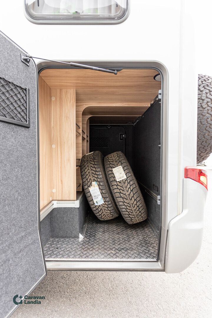 Hymer MLT 570 CrossOver 416 CDI ** TRUMA-SÄHKÖPATRUUNA, ERILLISVUOTEET, NELIVETO, AUTOMAATTI, AURINKOPANEELI **, kuva 28
