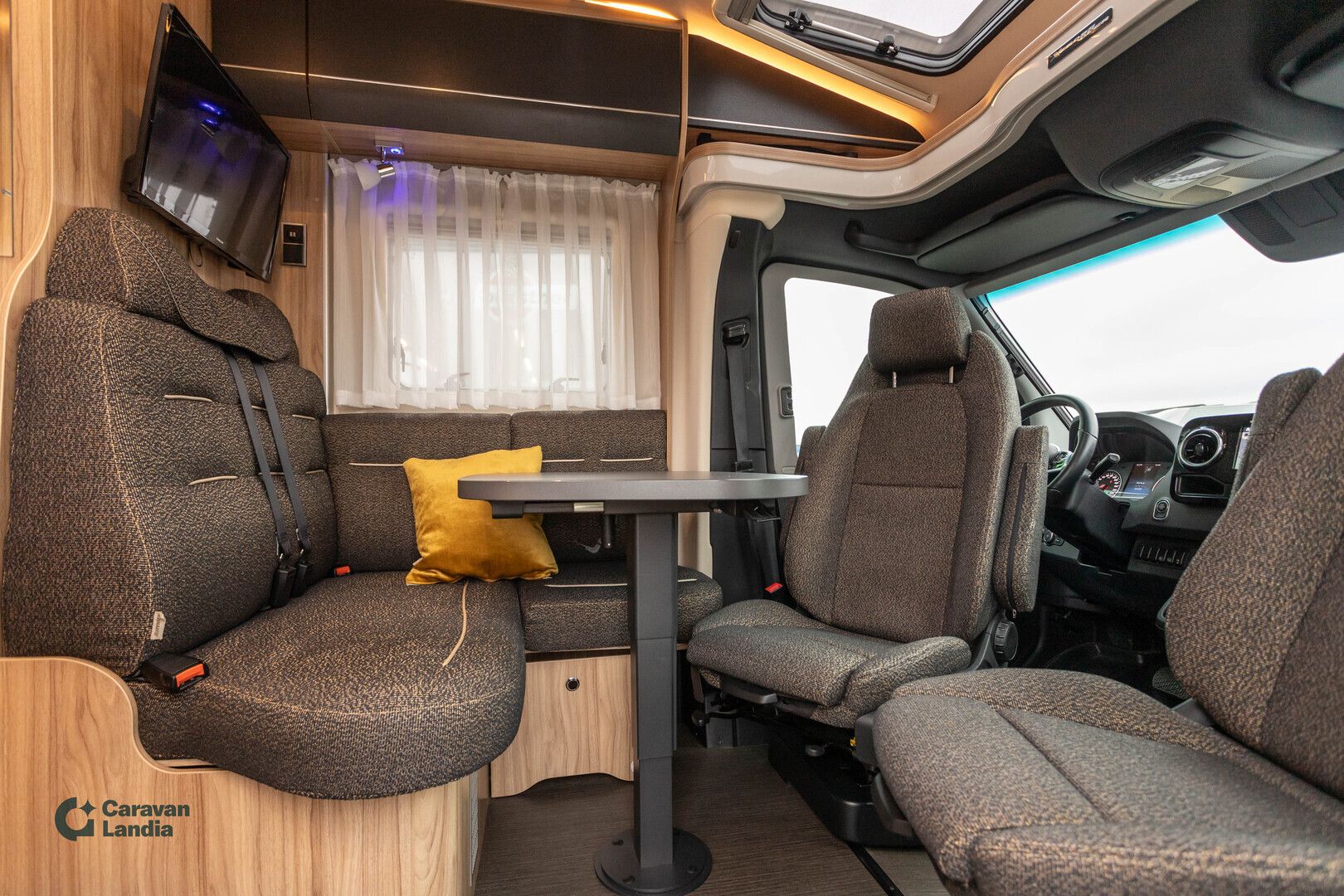 Hymer MLT 570 CrossOver 416 CDI ** TRUMA-SÄHKÖPATRUUNA, ERILLISVUOTEET, NELIVETO, AUTOMAATTI, AURINKOPANEELI **, kuva 8