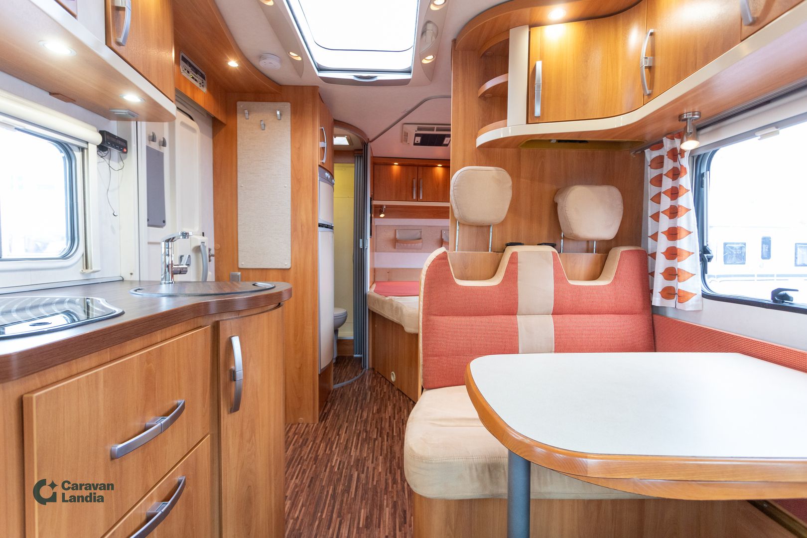 Hymer Tramp 552 CL 140hv **2xILMASTOINTI, PARIVUODE-PITKITTÄIN, MARKIISI, TAKATALLI**, kuva 8