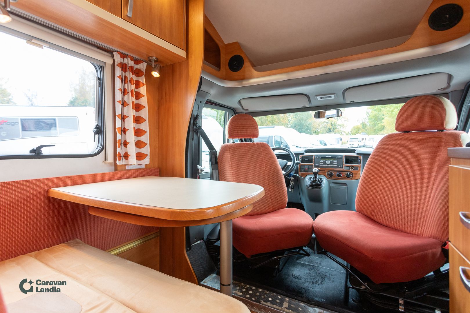Hymer Tramp 552 CL 140hv **2xILMASTOINTI, PARIVUODE-PITKITTÄIN, MARKIISI, TAKATALLI**, kuva 9