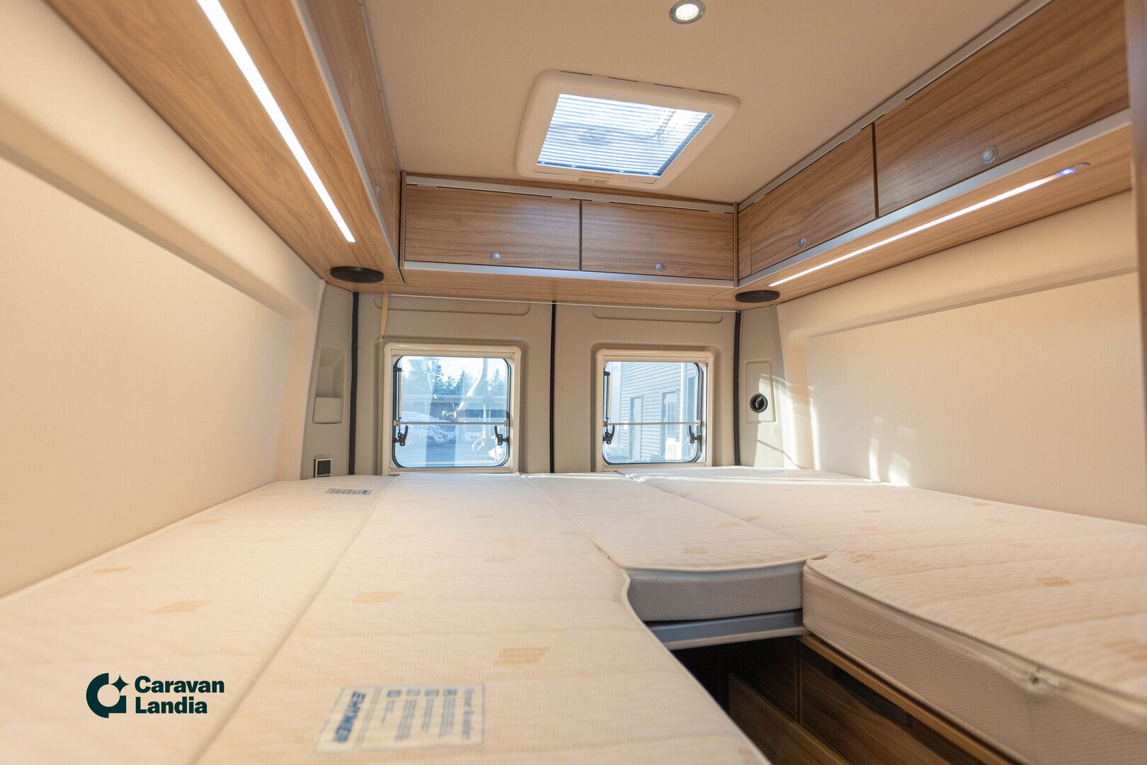 Hymer YOSEMITE 2.3 Mjet 150hv ** VETOKOUKKU, PYÖRÄTELINE, ERILLISVUOTEET **, kuva 13