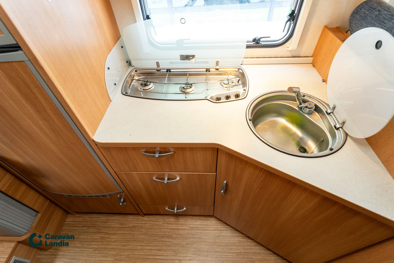 Knaus Sport Ti 700 2.3 Mjet 130hv ** ALDE, ERILLISVUOTEET, MARKIISI **, kuva 11