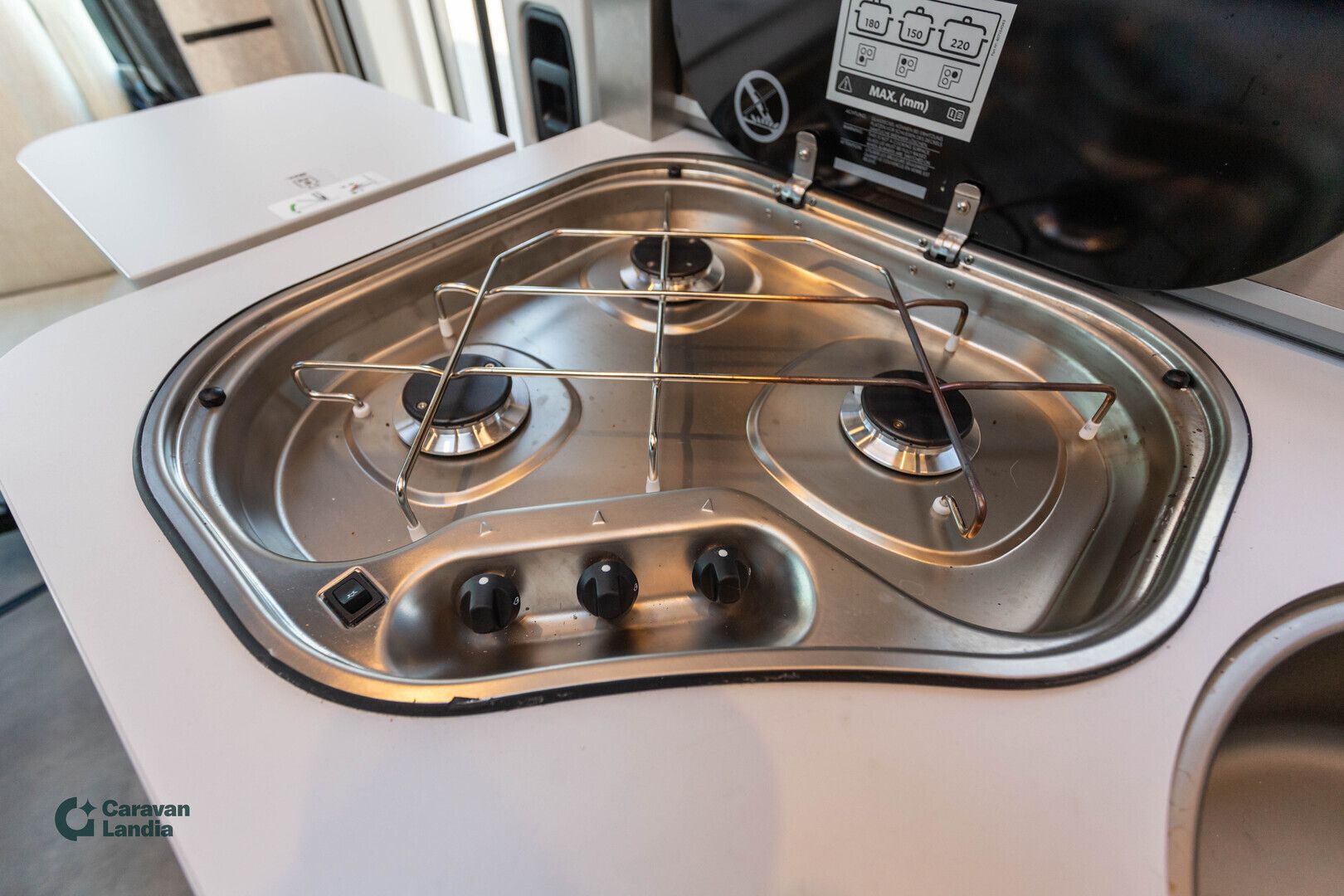 Hymer ML-T 570 Xperience 417 CDI 170hv ** DIESEL-TRUMA, ERILLISVUOTEET, AUTOMAATTI **, kuva 14