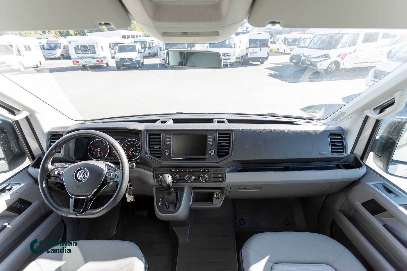 Volkswagen Grand California 2.0 TDI 180 hv ** TRUMA (KAASU/SÄHKÖ), PARIVUODE, VETOKOUKKU **, kuva 6