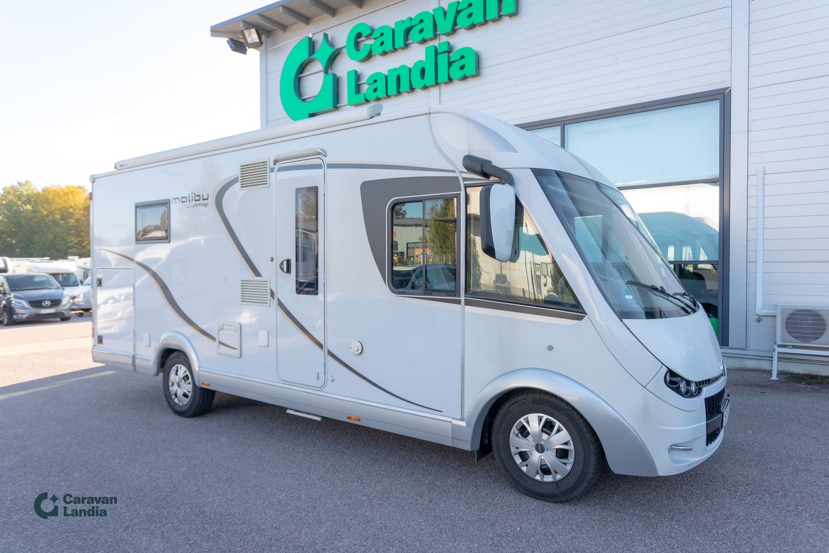 Carthago MALIBU 150hv **2xAURINKOPANEELI, PULLONVAIHTAJA, 2xRENKAAT, INVERTTERI, MARKIISI**, kuva 1
