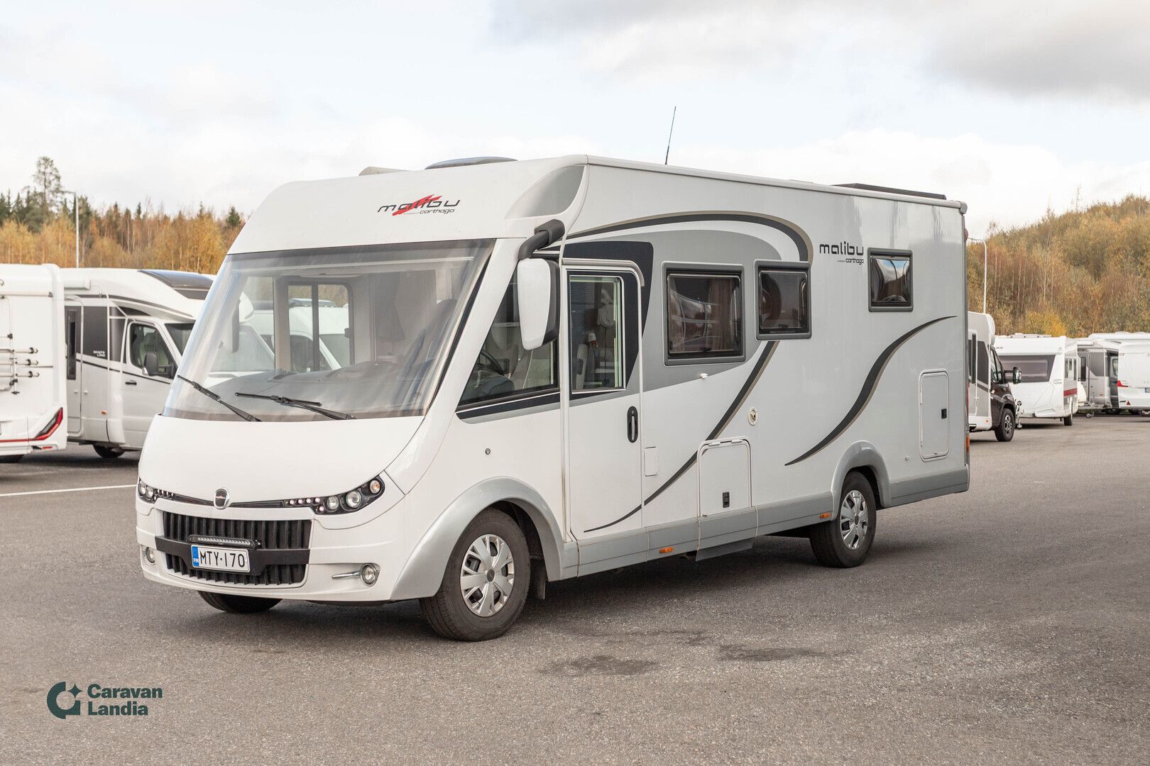 Carthago Malibu I 440 QB 2.3 Mjet 150hv ** TRUMA, SAAREKEVUODE, HUBBET-YLÄVUODE, AURINKOPANEELI **, kuva 5