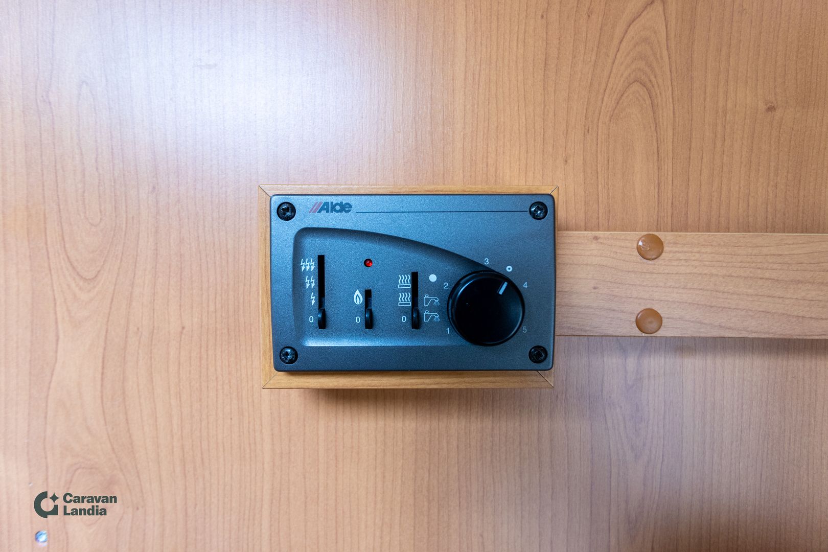 Kabe Travel Master 128hv **ALDE, PARIVUODE, WEBASTO, KOUKKU **, kuva 17