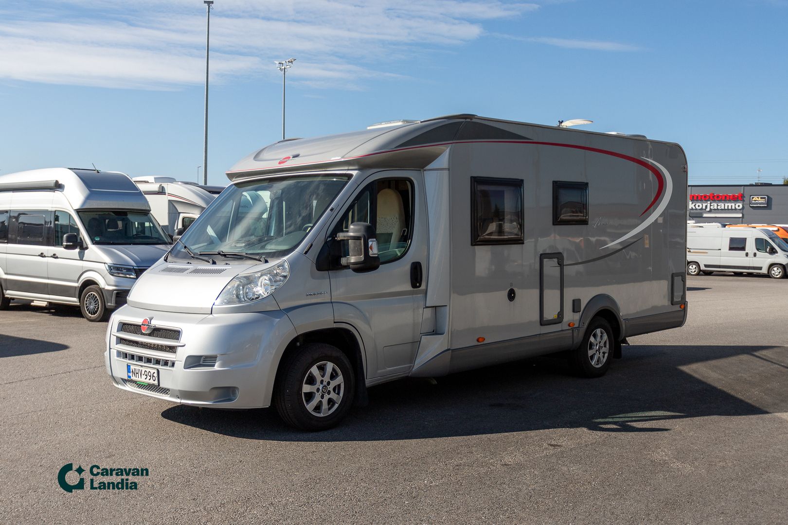 Burstner Nexxo T 660 2.3 Mjet 130hv ** WEBASTO, TRUMA TALVIPAKETTI, PITKITTÄINEN PARIVUODE **, kuva 5