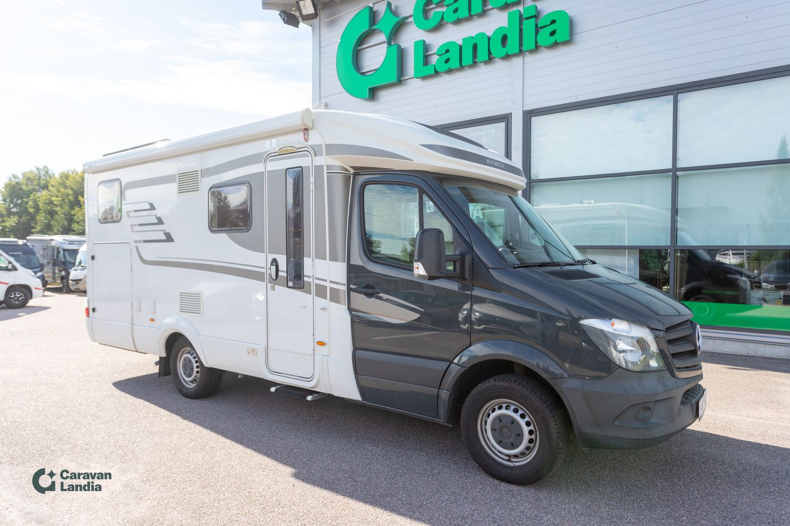 Hymer ML-T 580 316 CDI RWD 163hv **TAKAVETO, 2xAURINKOPANEELI, ERILLISVUOTEET, MARKIISI, 3xHUPIAKKU**, kuva 1