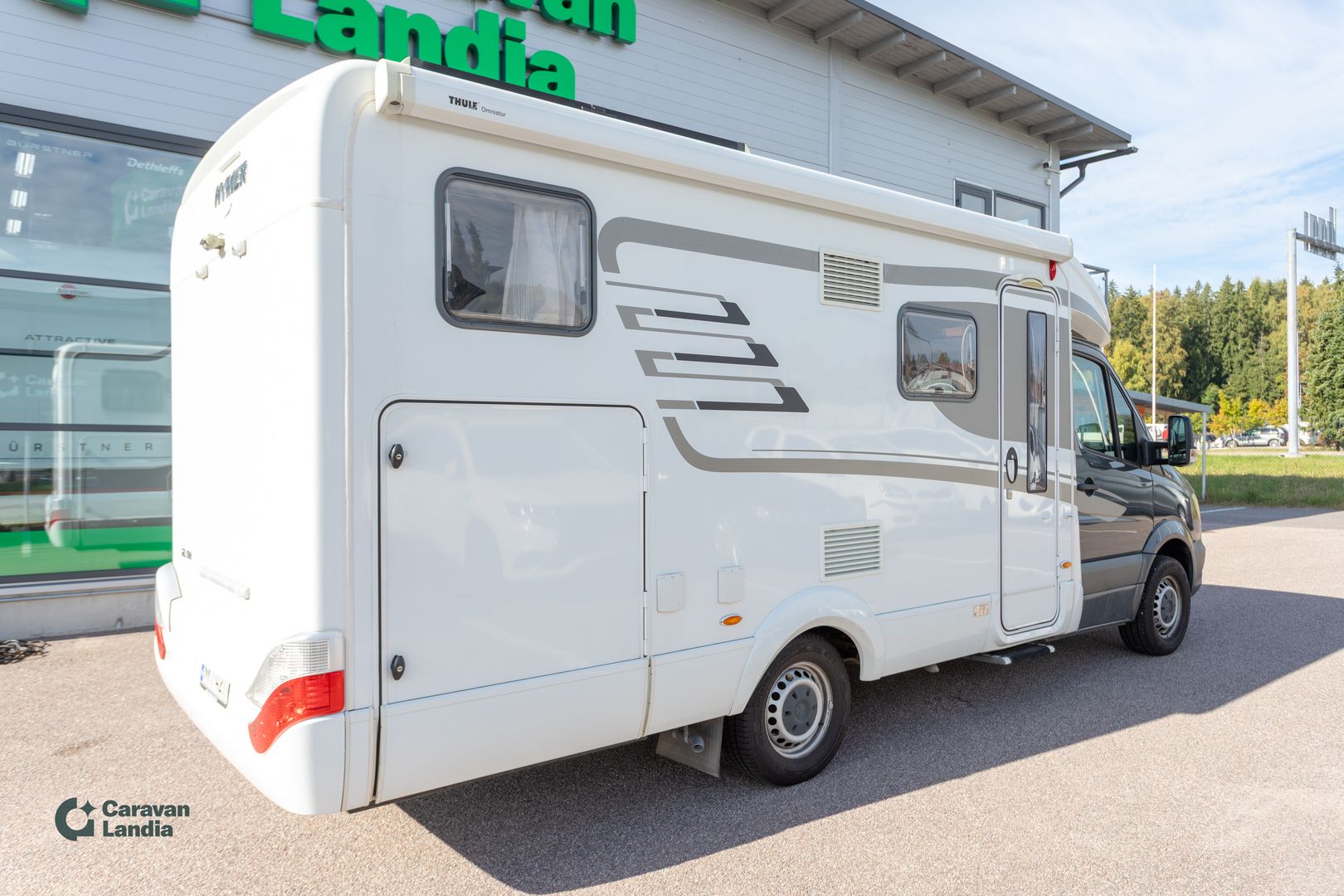 Hymer ML-T 580 316 CDI RWD 163hv **TAKAVETO, 2xAURINKOPANEELI, ERILLISVUOTEET, MARKIISI, 3xHUPIAKKU**, kuva 3