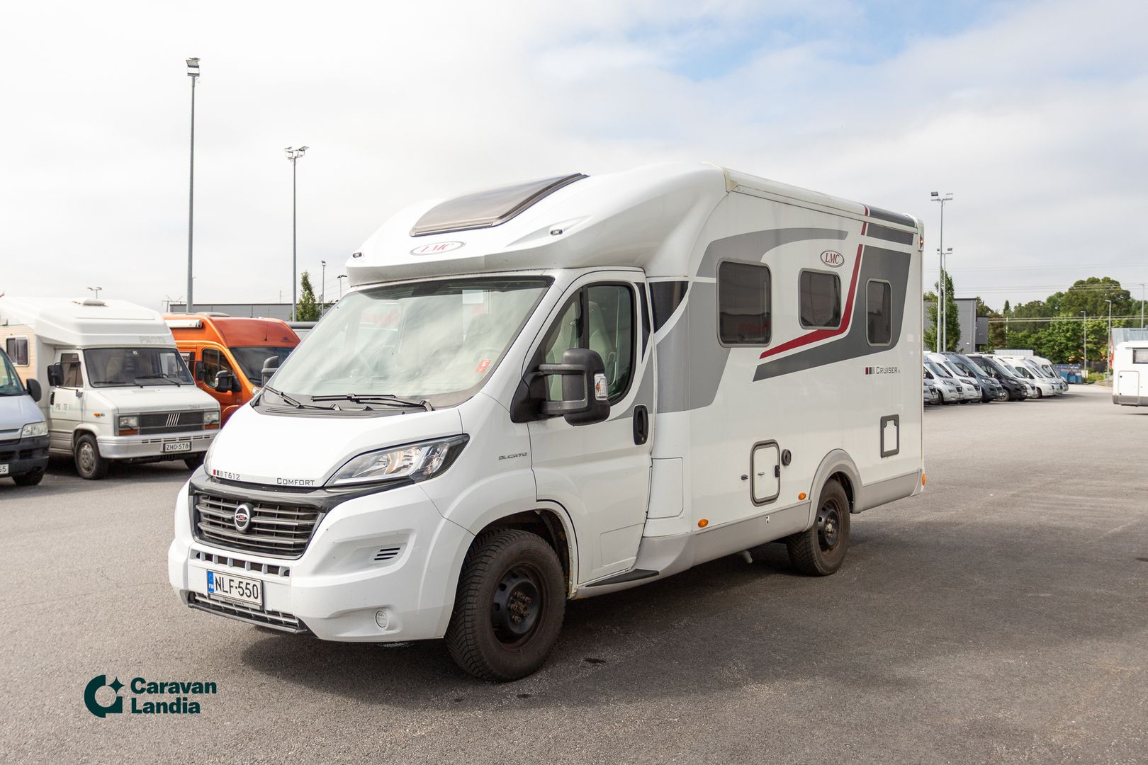 Lmc T612 Cruiser Comfort 2.3 Mjet 150hv **ALDE(KAASU/SÄHKÖ), AURINKOPANEELI, HUBBET-LASKUVUODE **, kuva 4