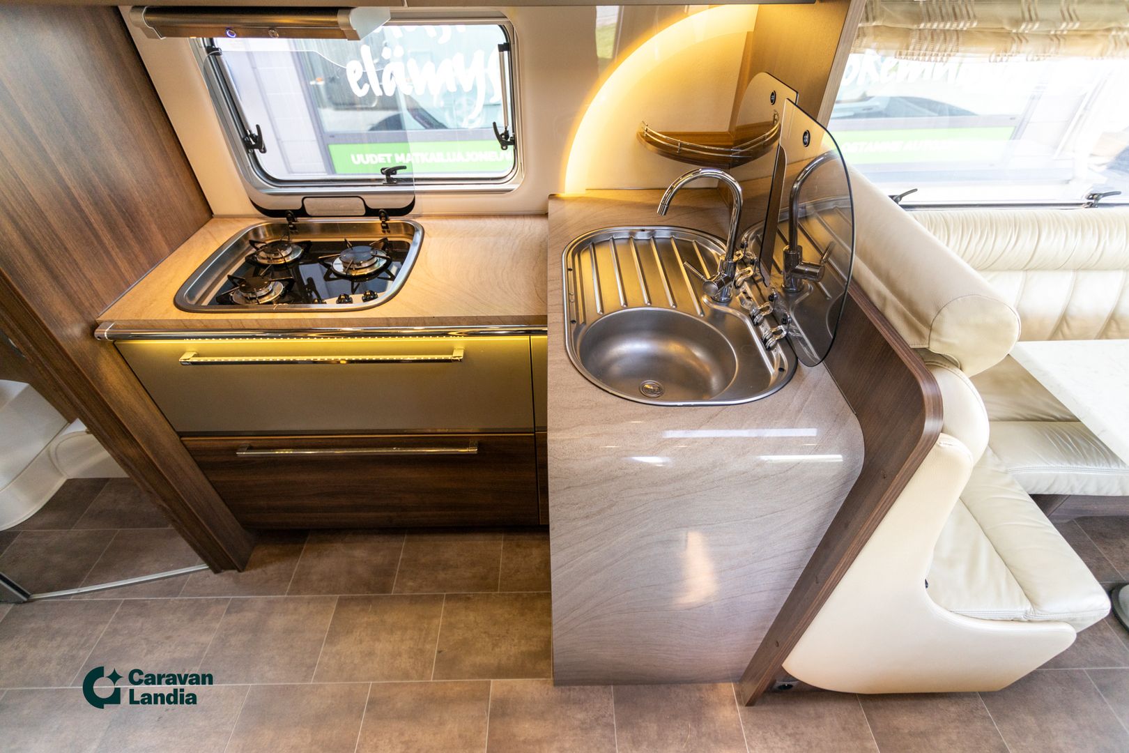 Burstner Elegance i 821 3.0 Mjet 160hv ** ALDE, AURINKOPANEELI, NAHAT **, kuva 12