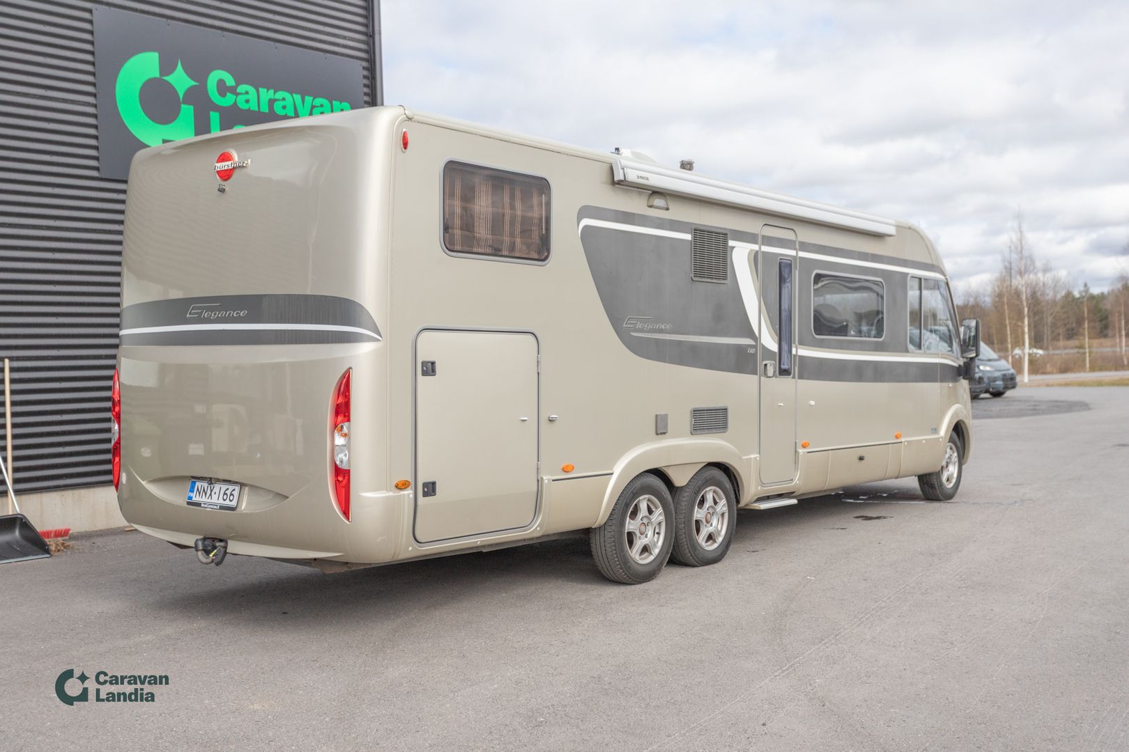 Burstner Elegance i 821 3.0 Mjet 160hv ** ALDE, AURINKOPANEELI, NAHAT **, kuva 3