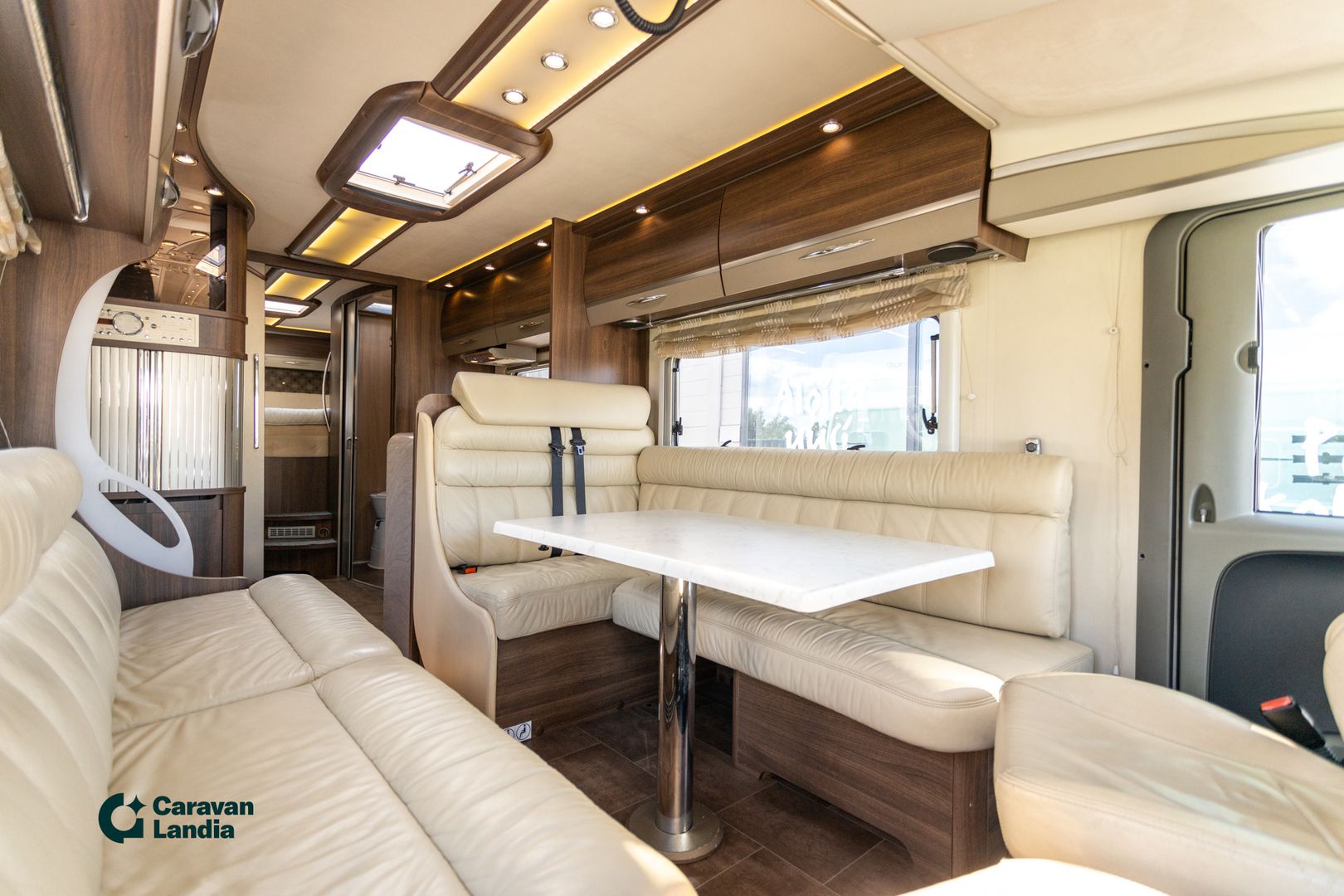Burstner Elegance i 821 3.0 Mjet 160hv ** ALDE, AURINKOPANEELI, NAHAT **, kuva 8