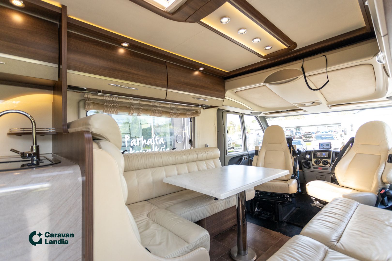 Burstner Elegance i 821 3.0 Mjet 160hv ** ALDE, AURINKOPANEELI, NAHAT **, kuva 9