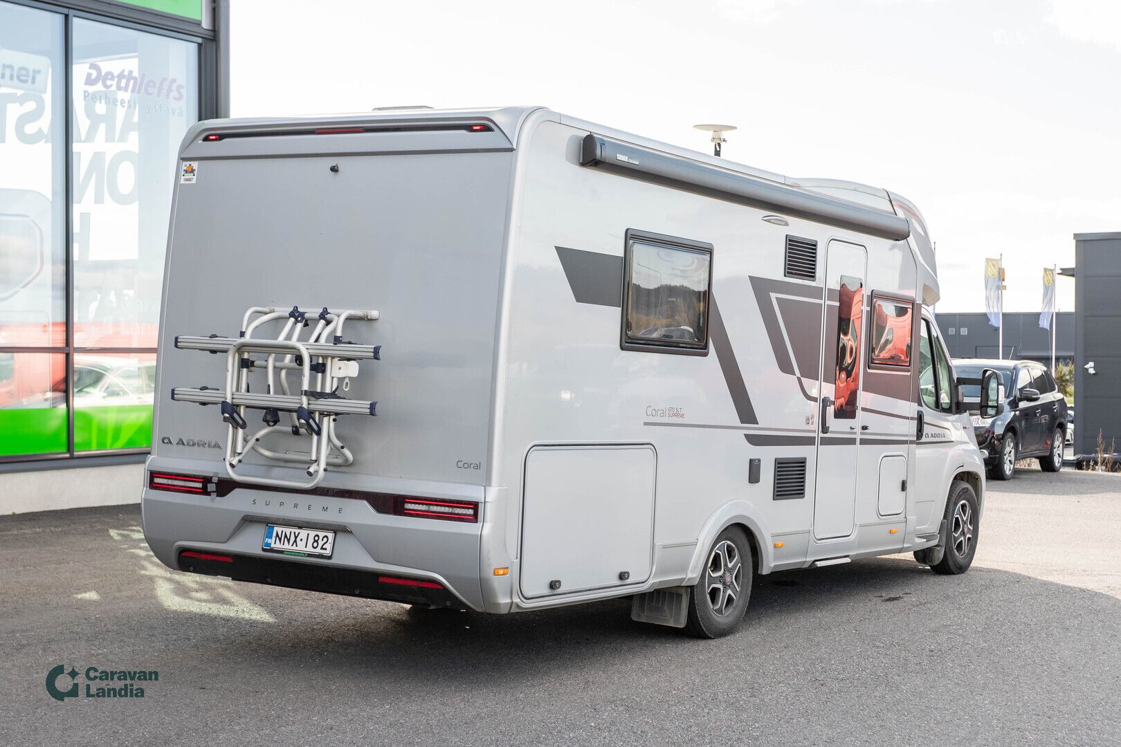 Adria Coral Supreme 670 SLT 2.3 Mjet 160hv ** ALDE, ERILLISVUOTEET, TAKA-WC **, kuva 3