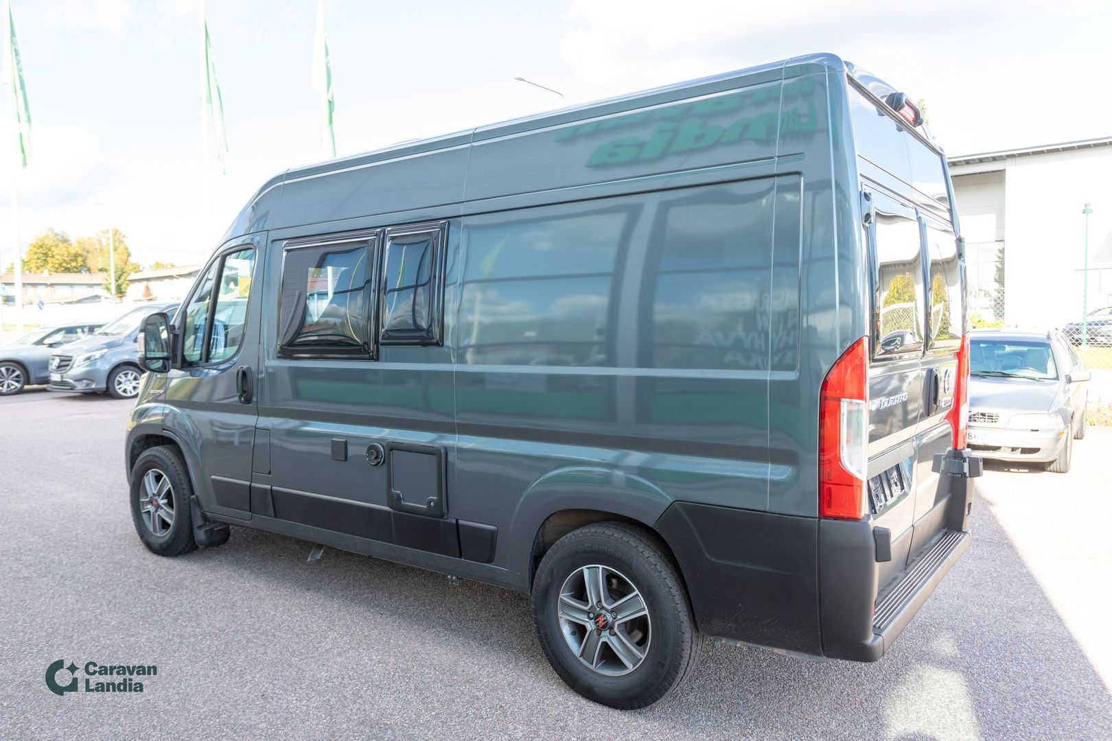 PöSsl KW 500 **TRUMA (KAASU/SÄHKÖ), 2xRENKAAT, MULTIMEDIALAITE**, kuva 4