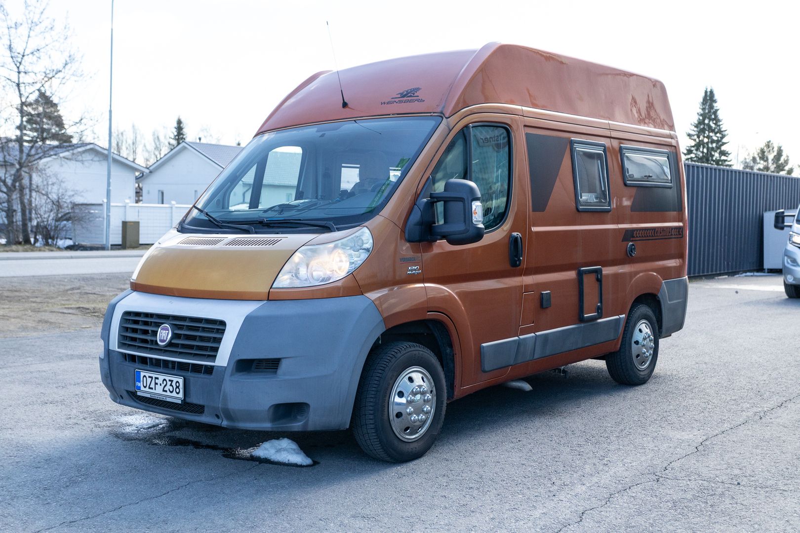 Weinsberg Cosmos 541 2.3 Mjet 120hv ** TRUMA, U-ISTUINRYHMÄ, AURINKOPANEELI, ALLE 5M PITKÄ **, kuva 5