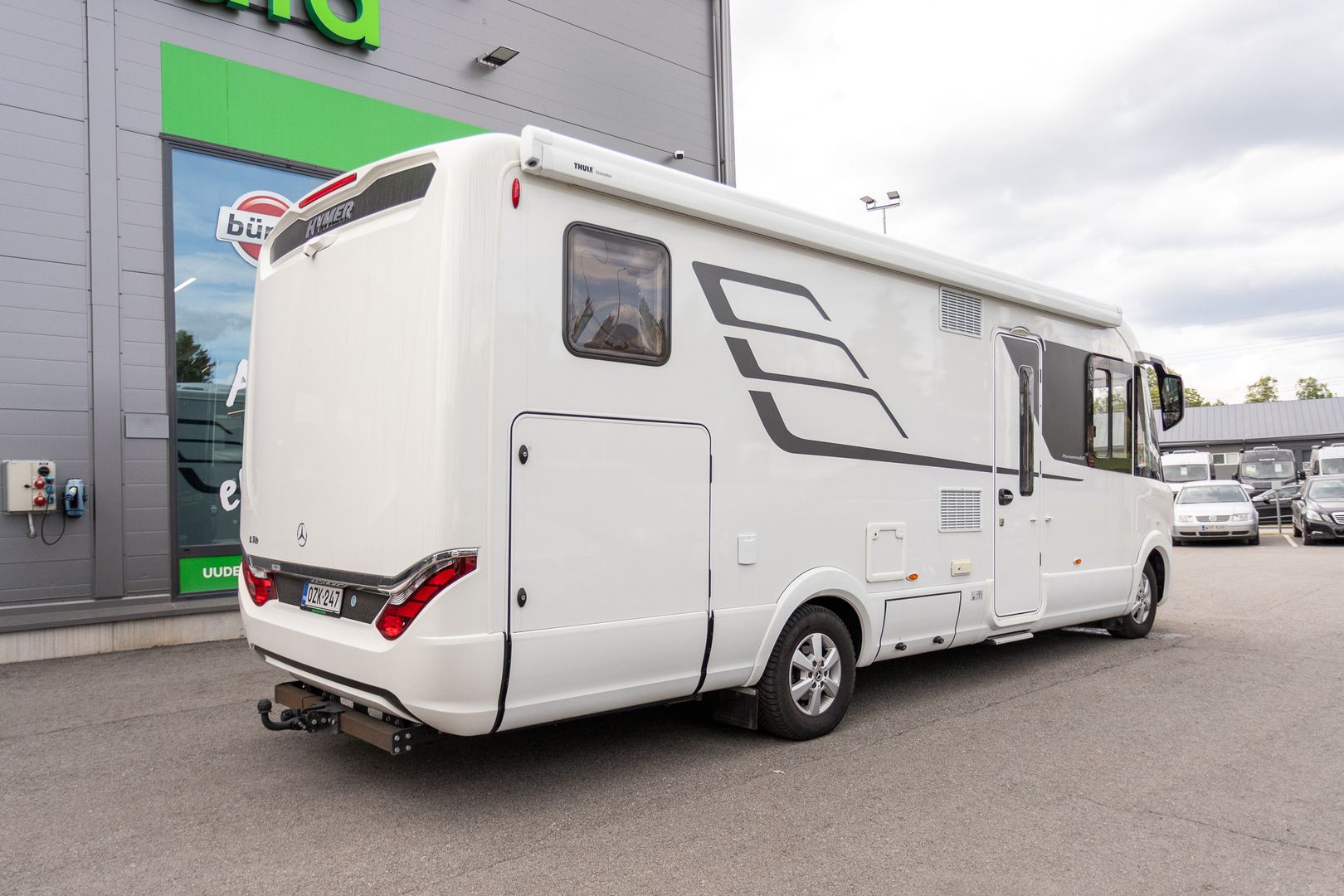 Hymer B-MasterLine I 780 414 CDI 177hv ** ALDE, ERILLISVUOTEET, HUBBET-YLÄVUODE, 2X ILMASTOINTI **, kuva 3