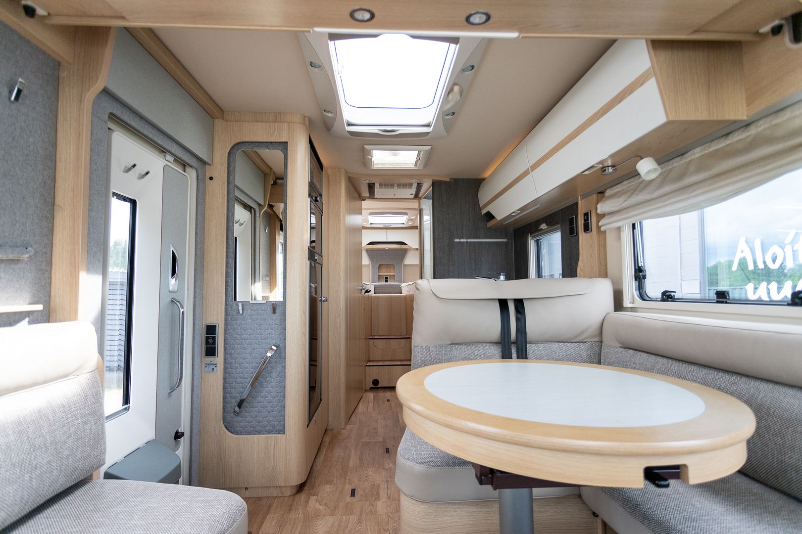 Hymer B-MasterLine I 780 414 CDI 177hv ** ALDE, ERILLISVUOTEET, HUBBET-YLÄVUODE, 2X ILMASTOINTI **, kuva 8