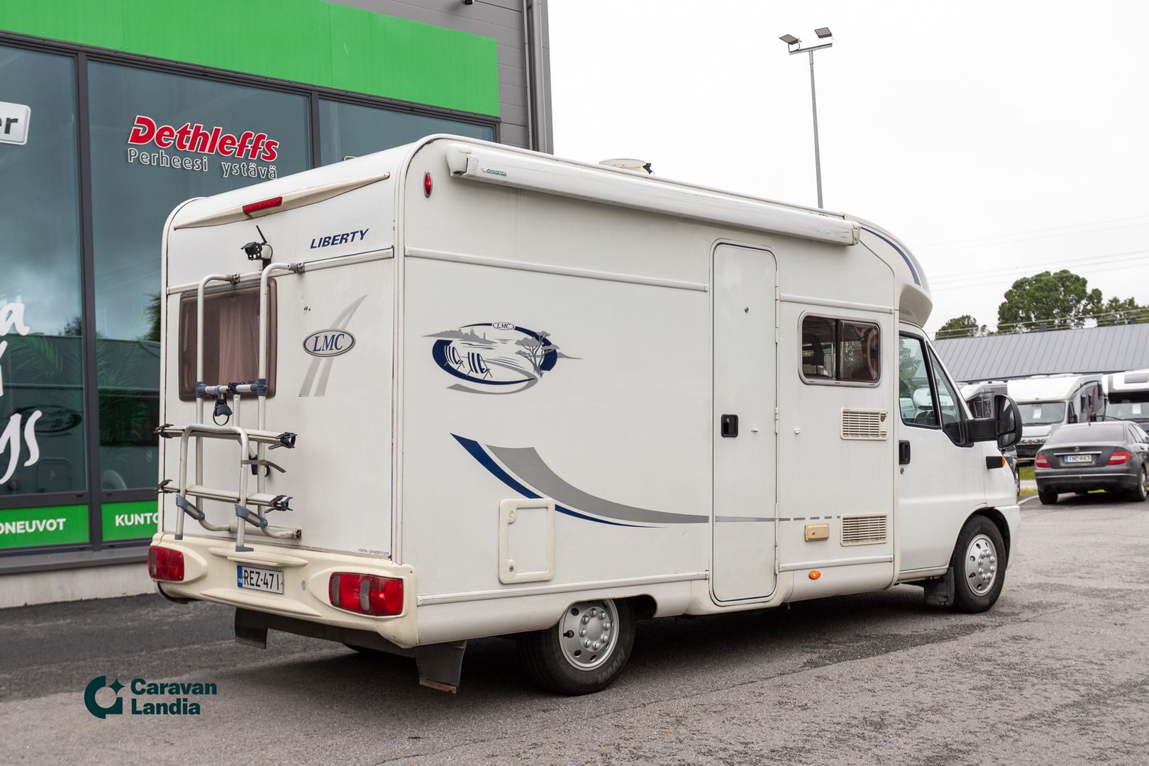 Lmc Liberty 582 TI 2.3 JTD 110hv ** TRUMA, AURINKOPANEELI, PARIVUODE PITKITTÄIN **, kuva 3