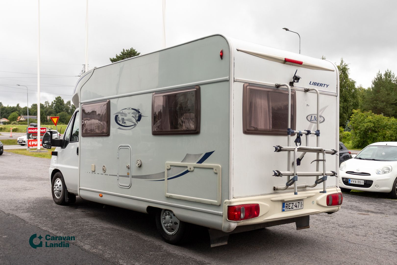 Lmc Liberty 582 TI 2.3 JTD 110hv ** TRUMA, AURINKOPANEELI, PARIVUODE PITKITTÄIN **, kuva 4