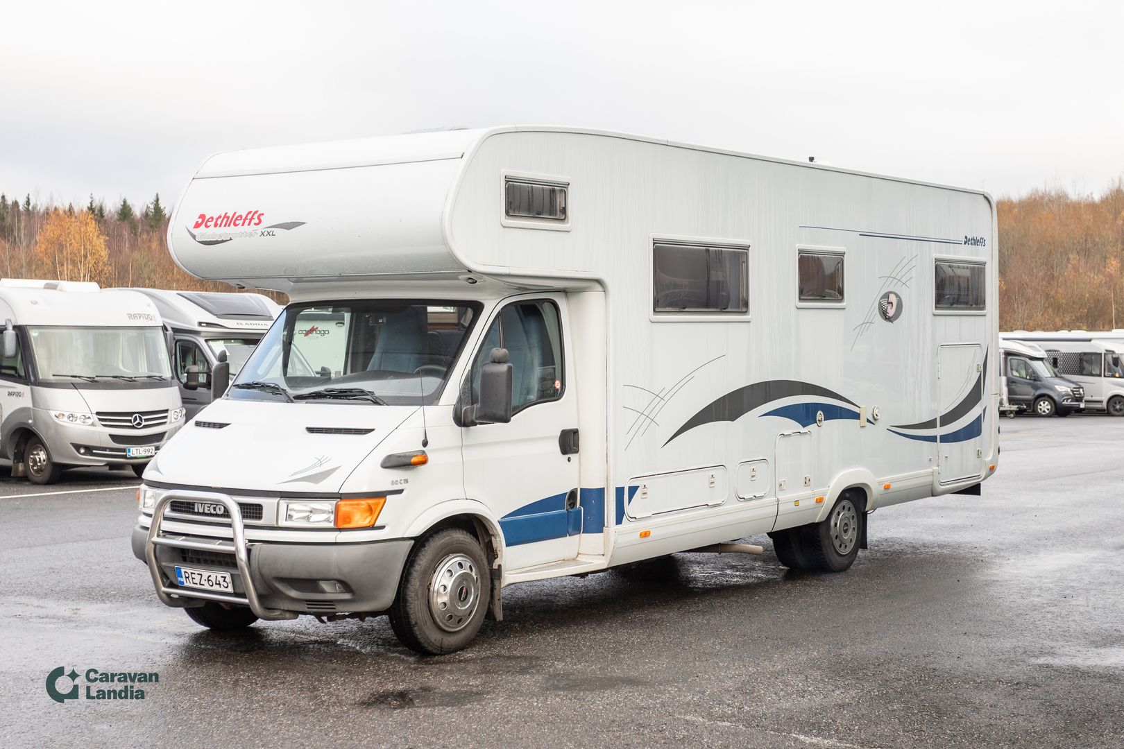 Dethleffs Globetrotter XXL A9000 2.8 JTD 145hv ** ALDE, ERILLISVUOTEET, ISO-PÖYTÄRYHMÄ, AURINKOPANEELI, TRUMA-FROSTAIR **, kuva 5