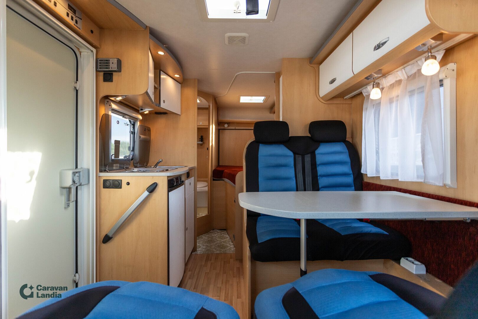 Dethleffs Globebus I 002 2.3 Mjet 130 hv ** TRUMA-SÄHKÖPATRUUNA, PARIVUODE, AURINKOPANEELI **, kuva 8