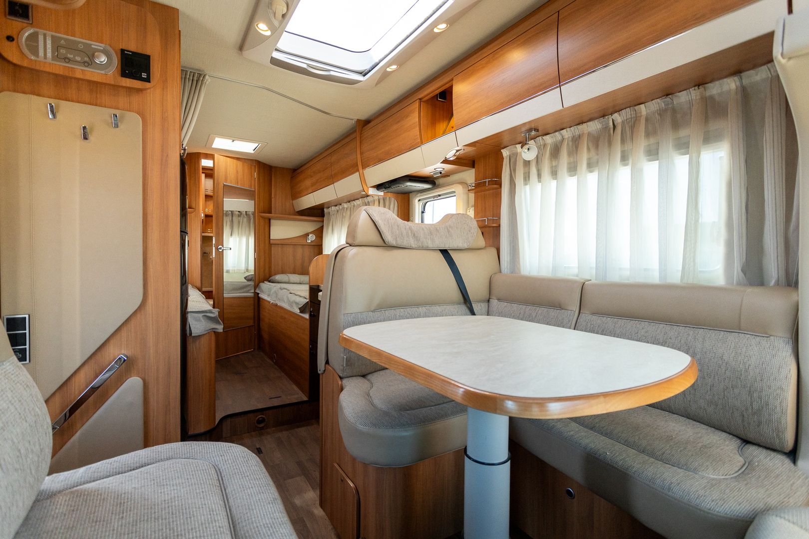 Hymer T 668CL 2.3 Mjet 150 hv ** TRUMA-SÄHKÖPATRUUNA, TODELLA HIENO, ERILLISVUOTEET **, kuva 10