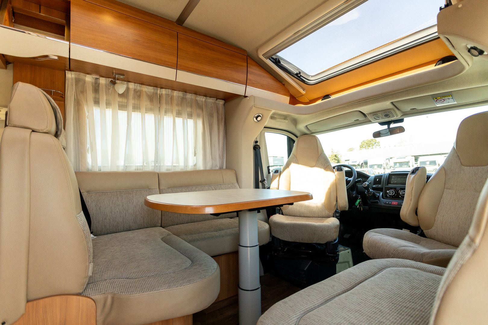 Hymer T 668CL 2.3 Mjet 150 hv ** TRUMA-SÄHKÖPATRUUNA, TODELLA HIENO, ERILLISVUOTEET **, kuva 11