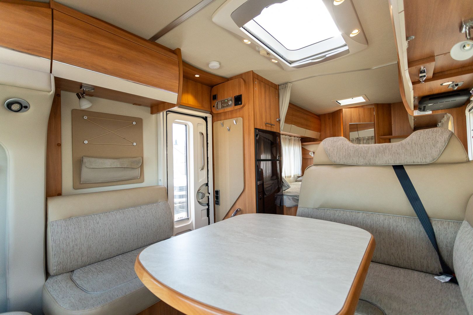 Hymer T 668CL 2.3 Mjet 150 hv ** TRUMA-SÄHKÖPATRUUNA, TODELLA HIENO, ERILLISVUOTEET **, kuva 12