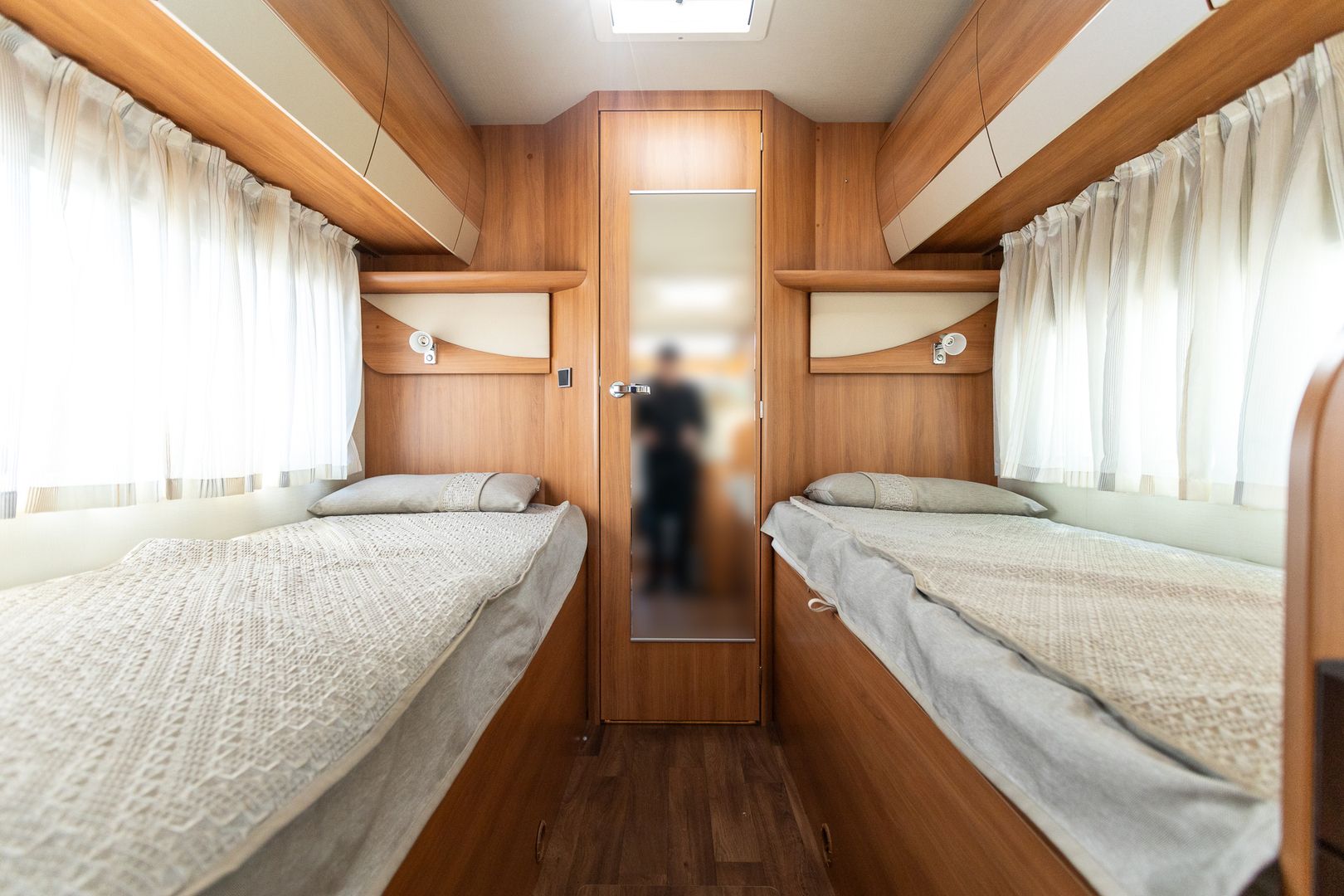 Hymer T 668CL 2.3 Mjet 150 hv ** TRUMA-SÄHKÖPATRUUNA, TODELLA HIENO, ERILLISVUOTEET **, kuva 19
