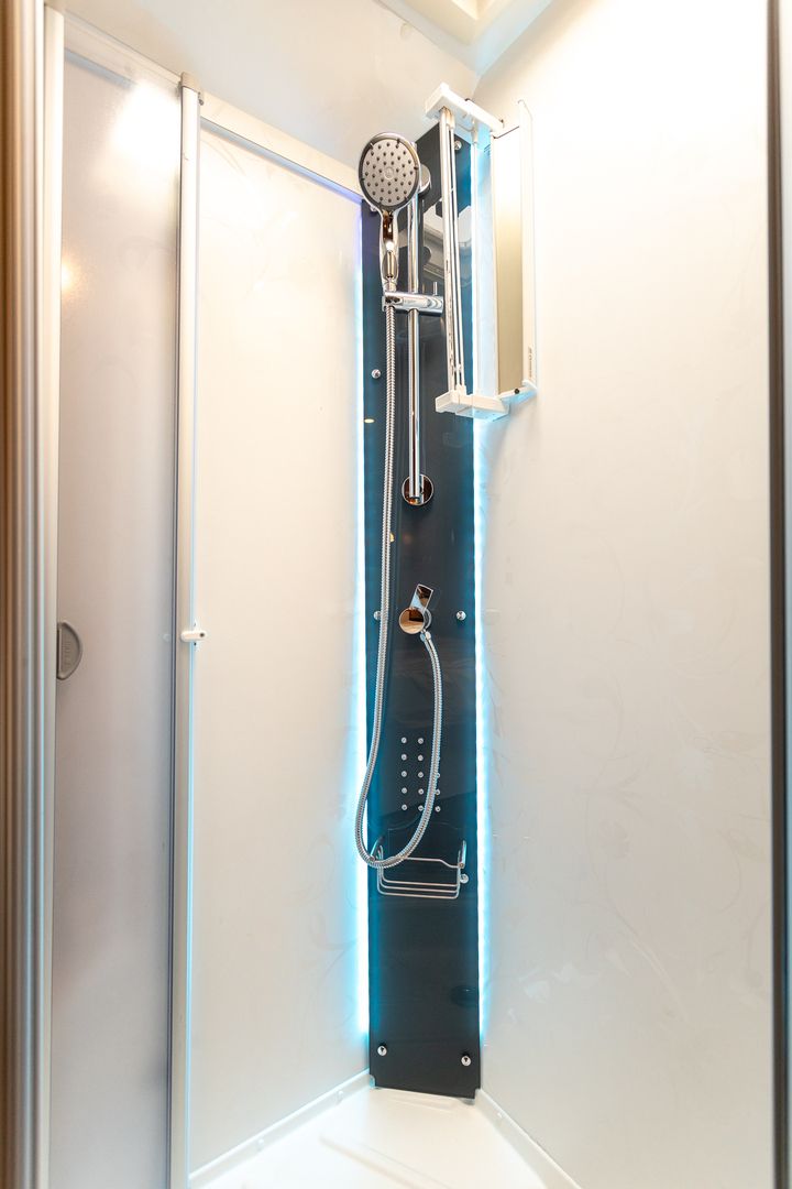 Rapido Distinction i80 2.3 Mjet 150hv ** AUTOMAATTI, 2XILMASTOINTI, SAAREKEVUODE **, kuva 20