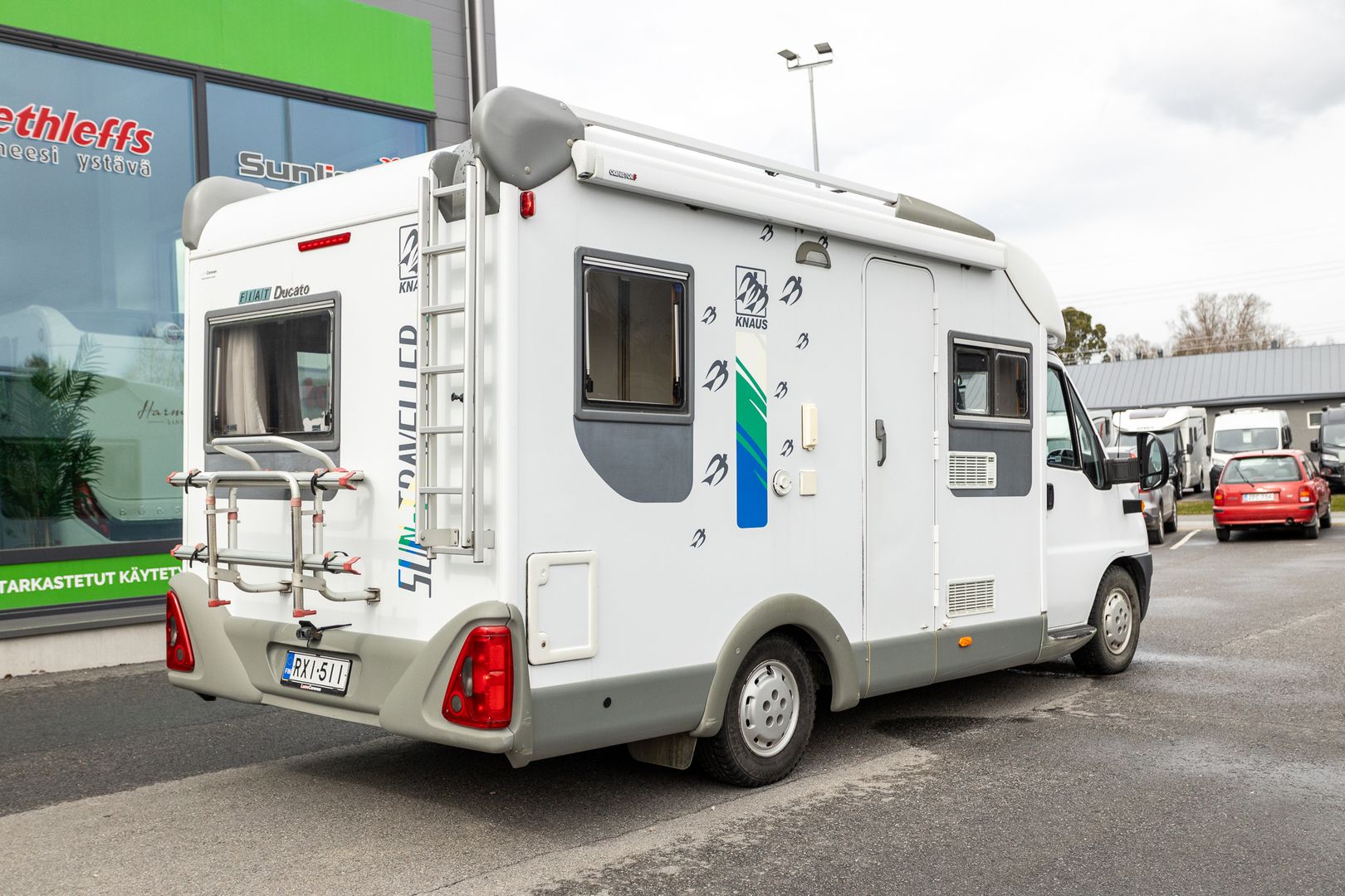 Knaus Sun Traveller Ti 605 L 2.8 JTD 115hv ** ALDE (KAASU/SÄHKÖ) PITKITTÄINEN PARIVUODE, AJ VAIN 97TKM **, kuva 3