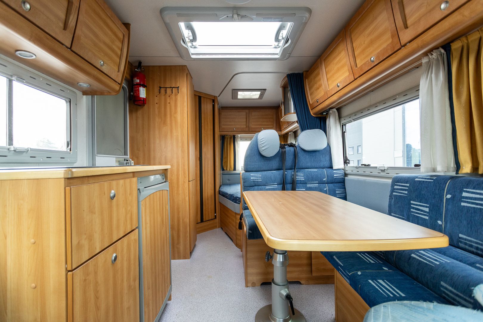 Knaus Sun Traveller Ti 605 L 2.8 JTD 115hv ** ALDE (KAASU/SÄHKÖ) PITKITTÄINEN PARIVUODE, AJ VAIN 97TKM **, kuva 9