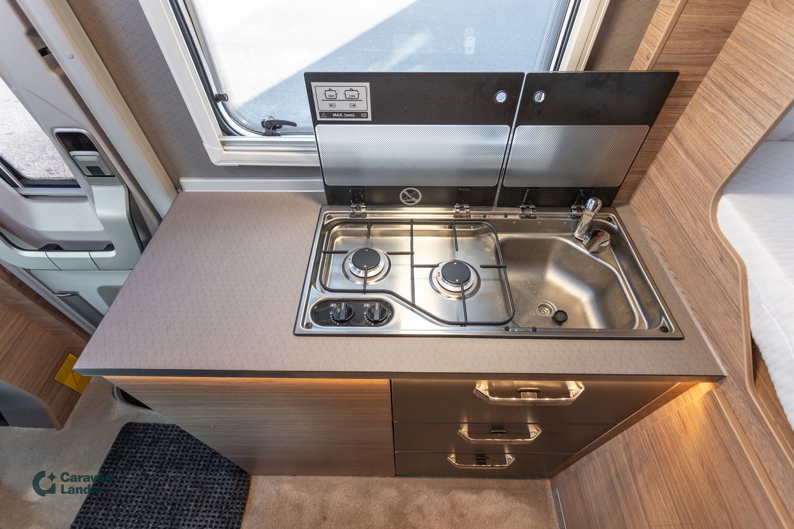 Weinsberg X-Cursion 500 MQ 2.0 TDI 150hv ** TRUMA, PARIVUODE, YLÄVUODE, AUTOMAATTI **, kuva 13