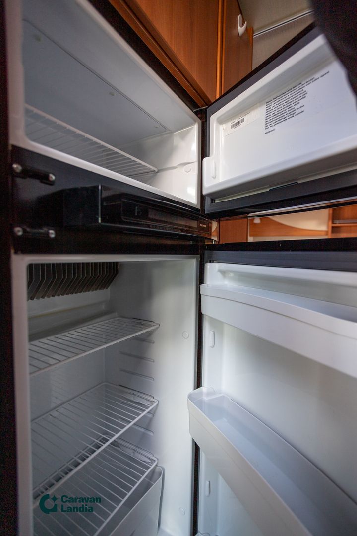 Hymer Exsis-t 588 2.3 Mjet 150hv ** TRUMA-SÄHKÖPATRUUNA, ERILLISVUOTEET, AURINKOPANEELI **, kuva 14