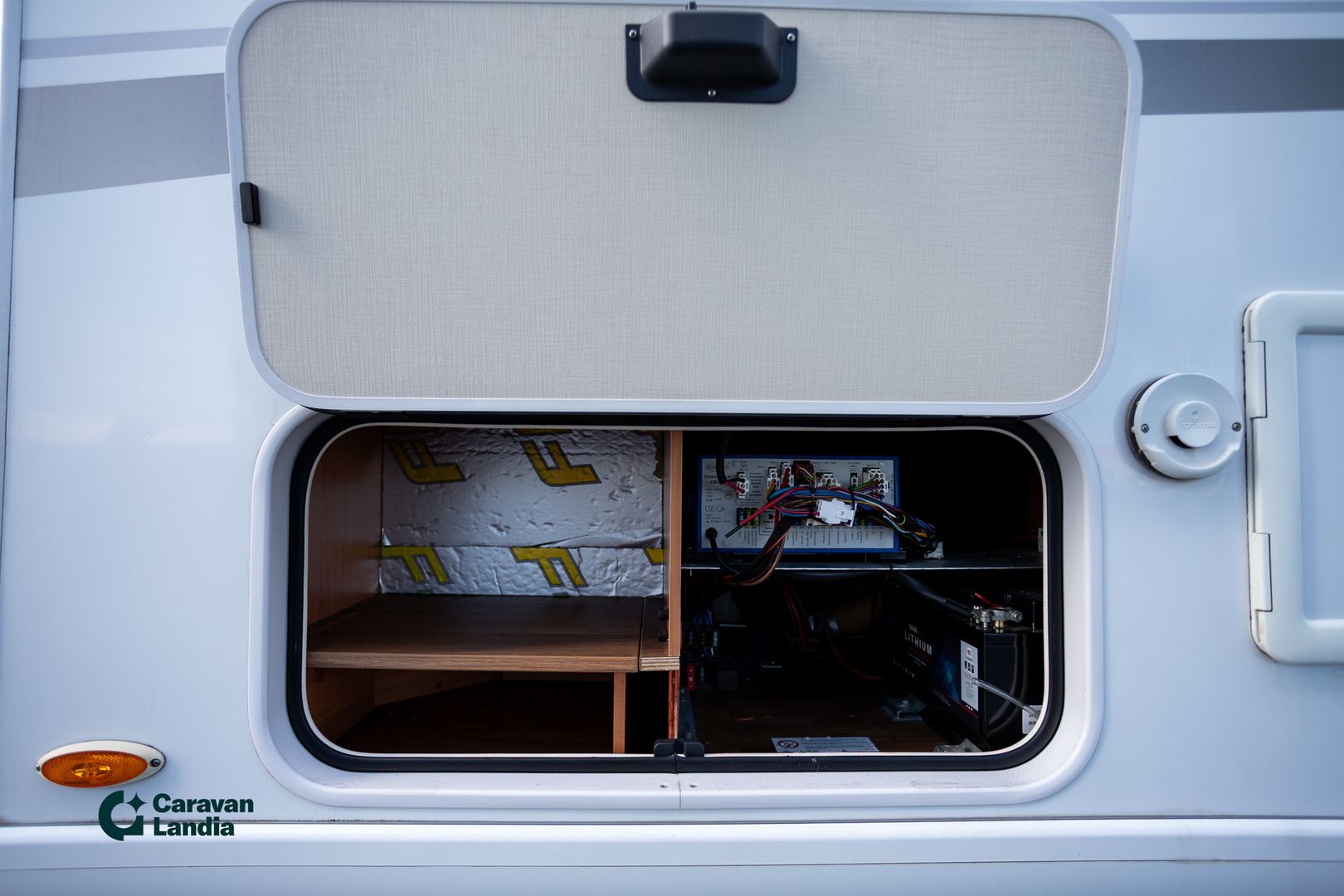 Hymer Exsis-t 588 2.3 Mjet 150hv ** TRUMA-SÄHKÖPATRUUNA, ERILLISVUOTEET, AURINKOPANEELI **, kuva 26