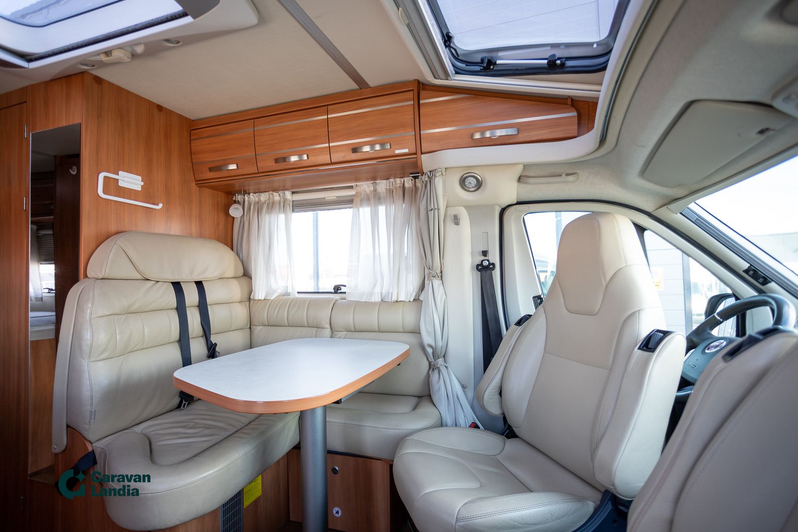 Hymer Exsis-t 588 2.3 Mjet 150hv ** TRUMA-SÄHKÖPATRUUNA, ERILLISVUOTEET, AURINKOPANEELI **, kuva 8