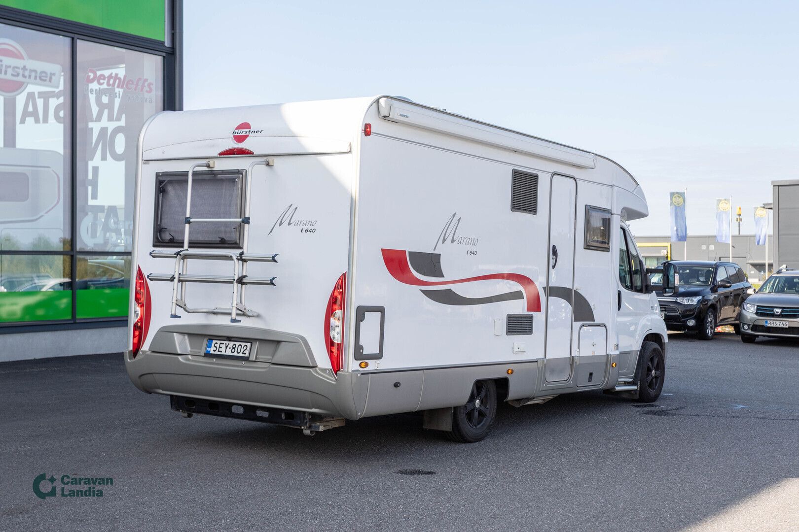 Burstner Marano T 640 3.0 Mjet 160hv ** TRUMA-SÄHKÖPATRUUNA, PITKITTÄINEN-PARIVUODE, AURINKOPANEELI **, kuva 3