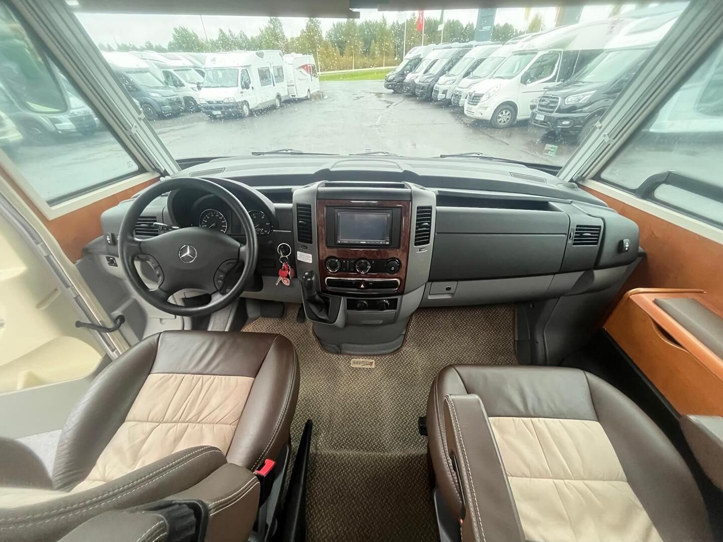 Rapido 991M 3.0 CDI ** JUURI TULLUT, MARKIISI, PYÖRÄTELINE **, kuva 4