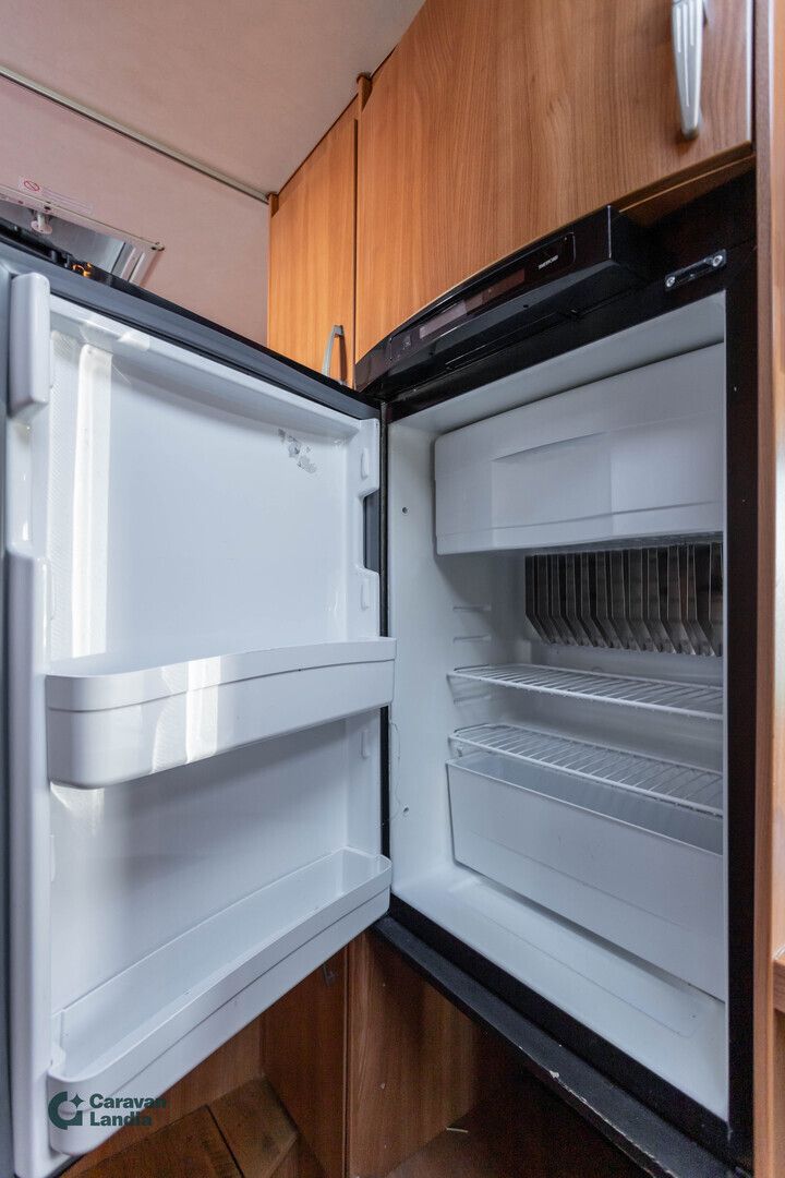 Hymer ECE 613 2.2 TDCi 130hv ** TRUMA-SÄHKÖPATRUUNA, PARIVUODE, MARKIISI **, kuva 11