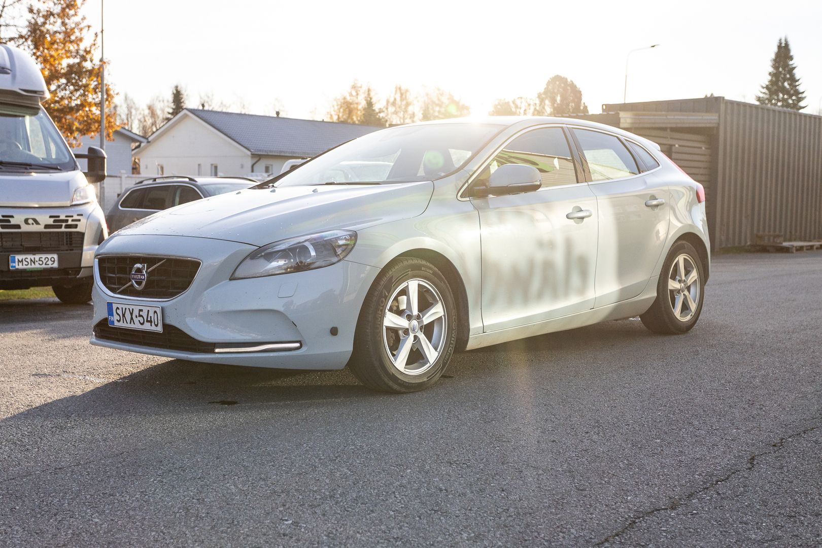 Volvo V40 D2 Momentum 114hv ** AKTIIVISET XENON VALOT, 2XRENKAAT, NAHKASISUSTA **, kuva 5